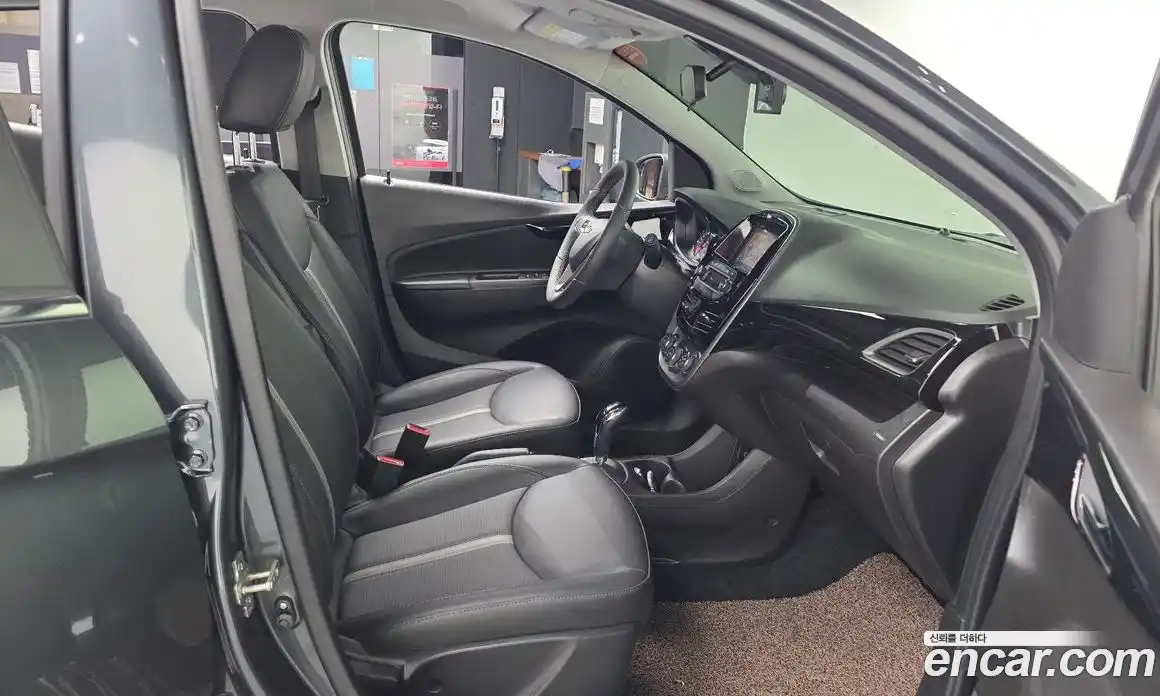 Chevrolet Spark 2019 1.0 автомат (гидро), фото 17