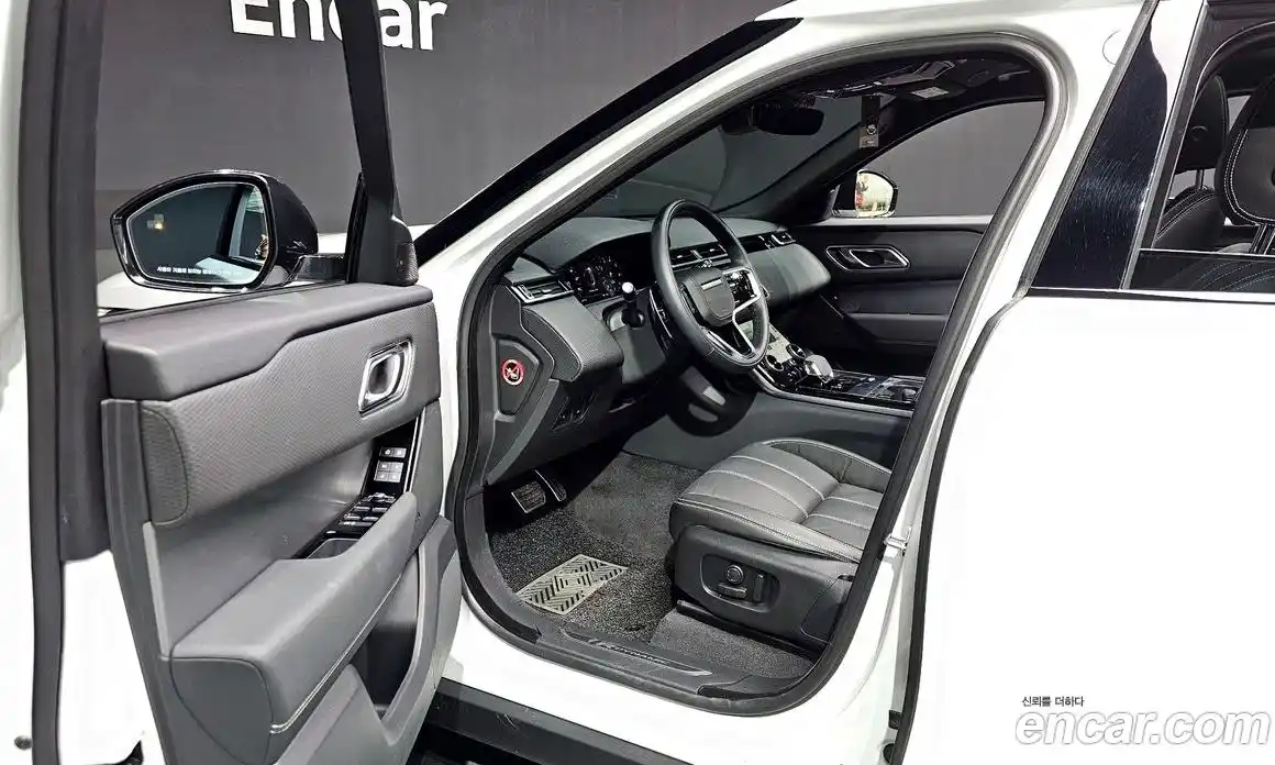 Land Rover Range Rover Velar 2023 3.0 автомат (гидро), фото 13