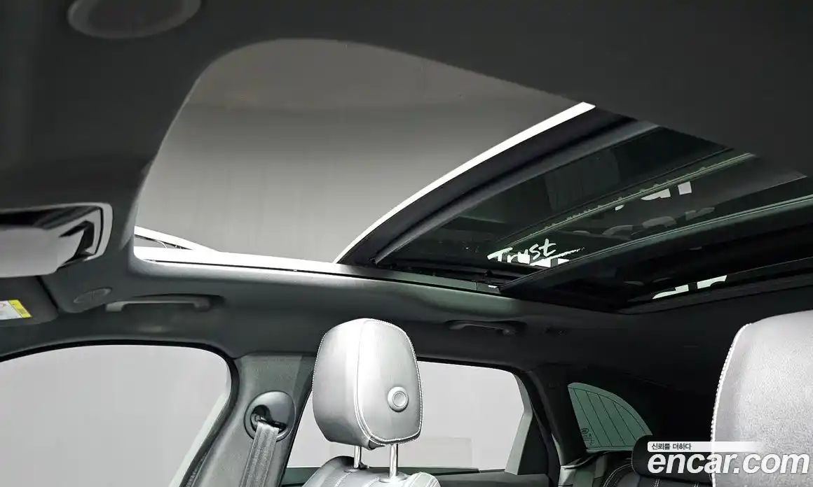 Land Rover Range Rover Velar 2023 3.0 автомат (гидро), фото 21