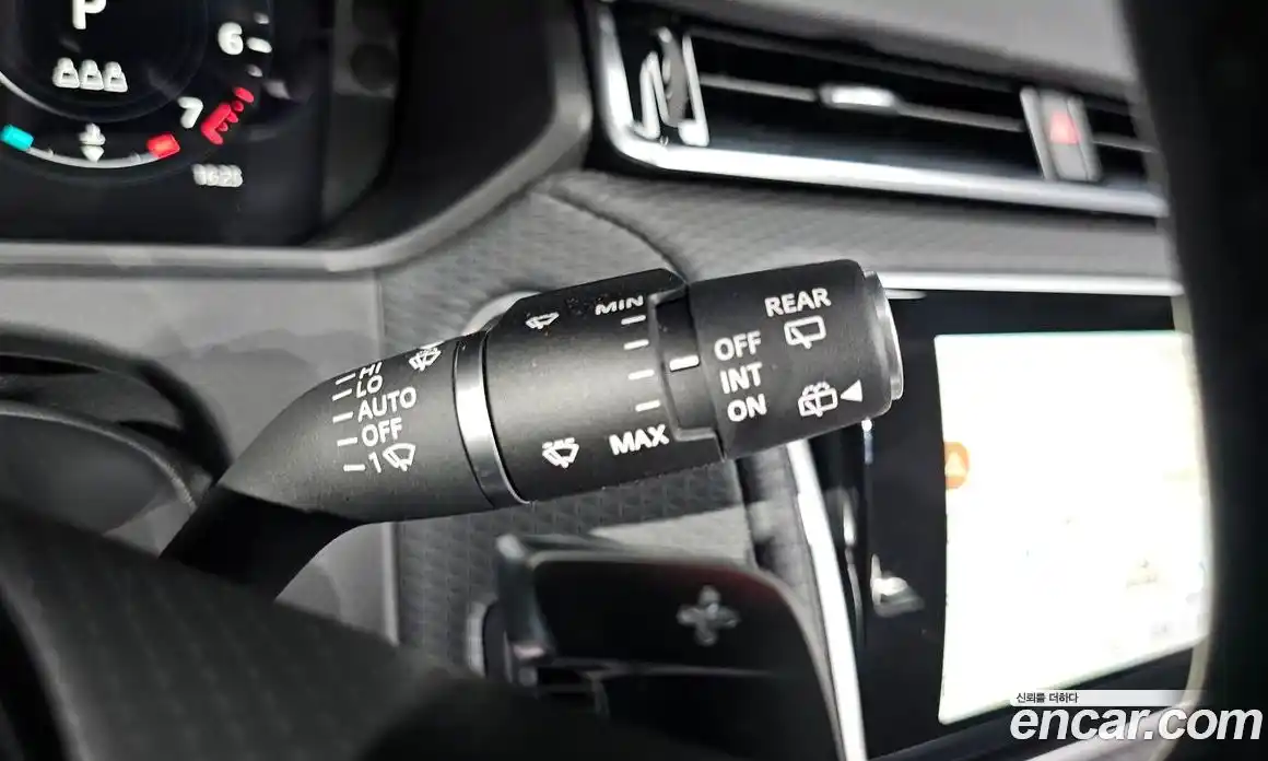 Land Rover Range Rover Velar 2023 3.0 автомат (гидро), фото 24