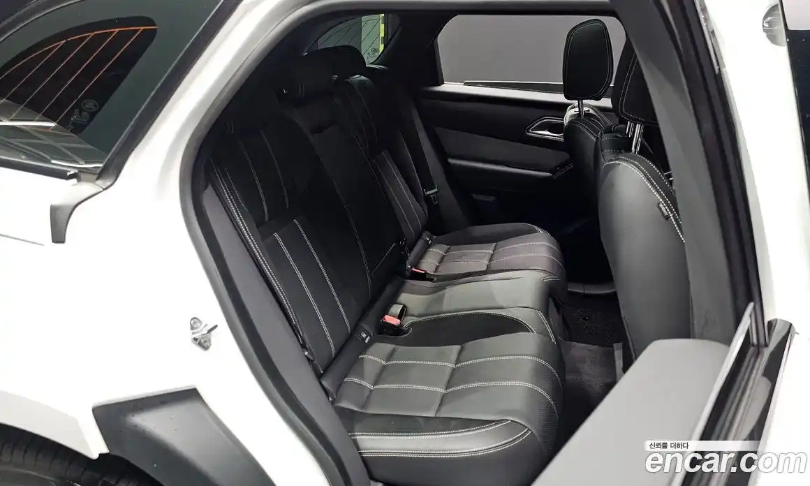 Land Rover Range Rover Velar 2023 3.0 автомат (гидро), фото 33