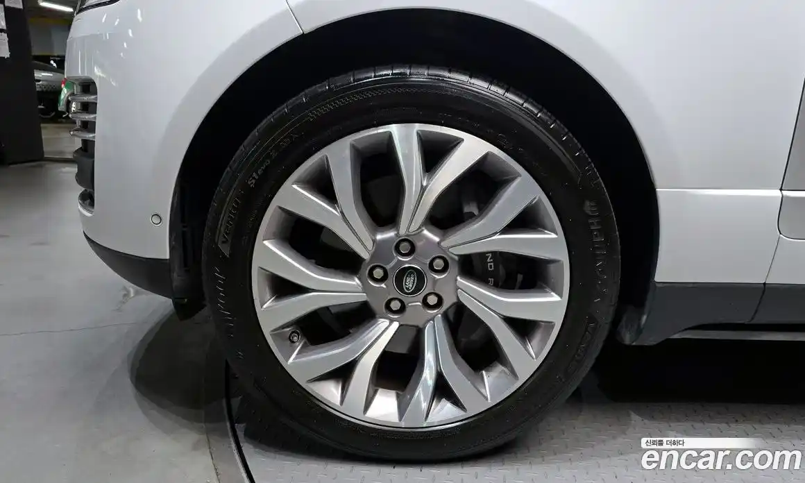 Land Rover Range Rover 2018 5.0 автомат (гидро), фото 5