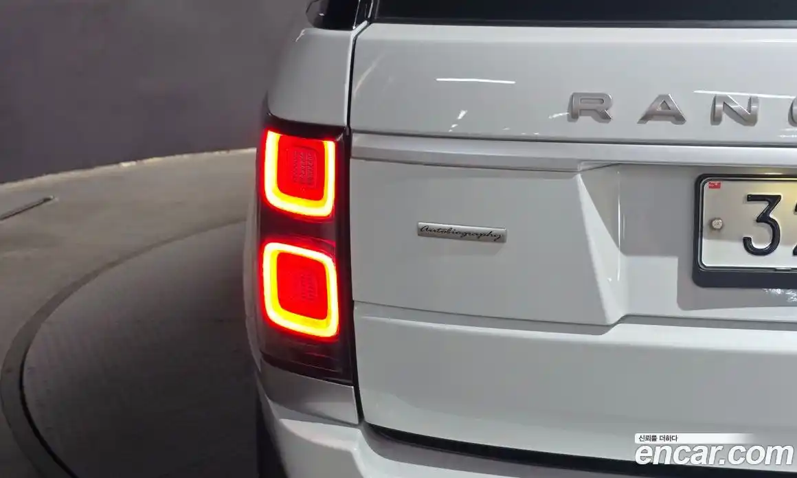 Land Rover Range Rover 2018 5.0 автомат (гидро), фото 9