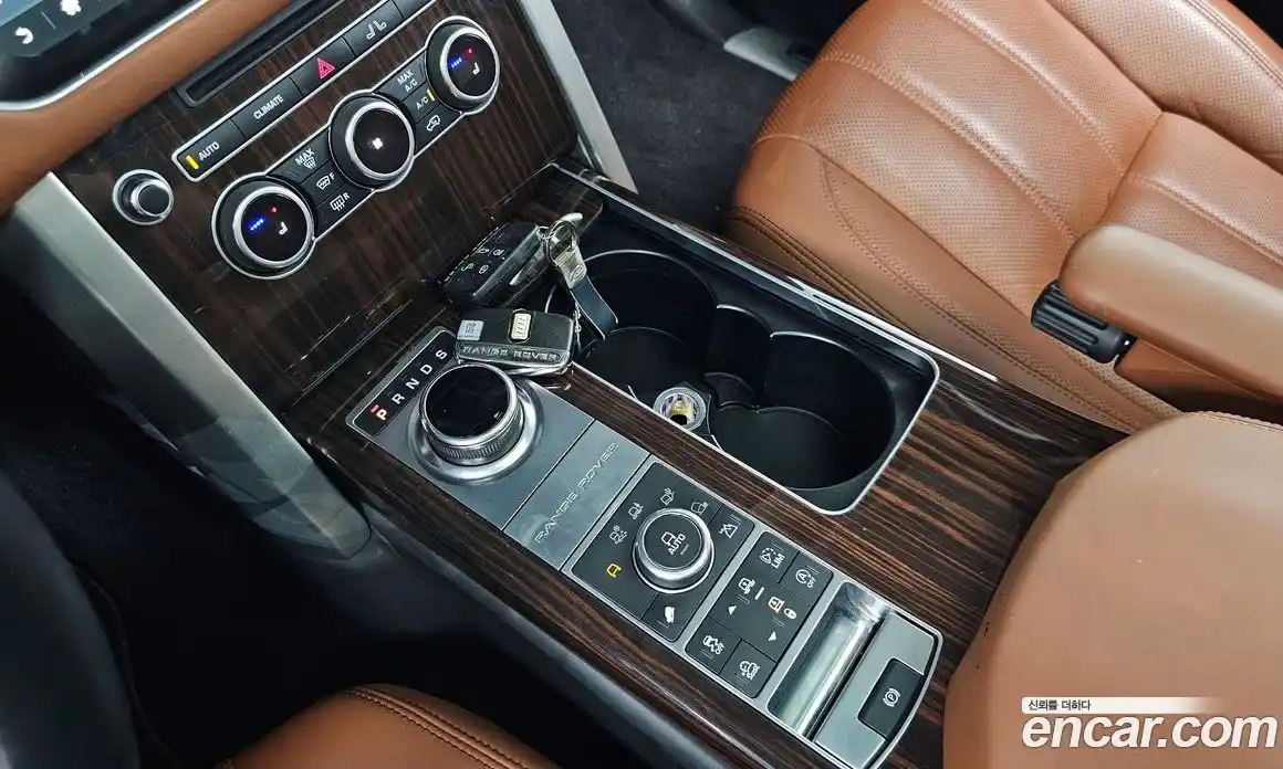 Land Rover Range Rover 2017 4.4 автомат (гидро), фото 11