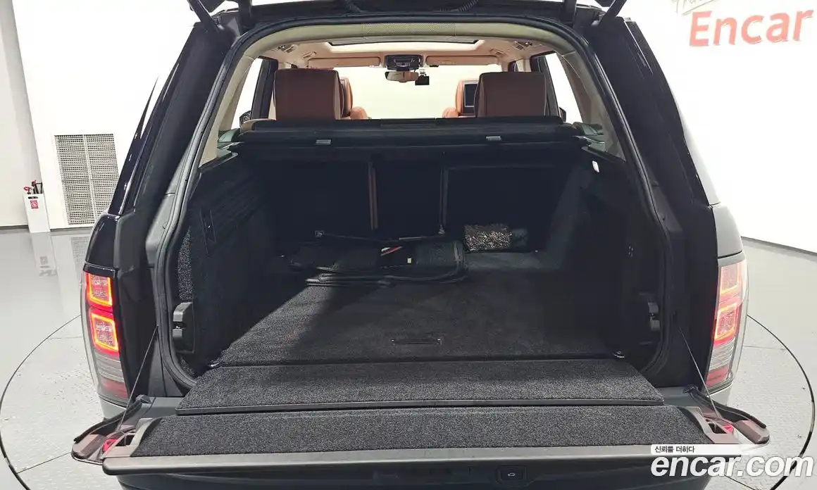 Land Rover Range Rover 2017 4.4 автомат (гидро), фото 25