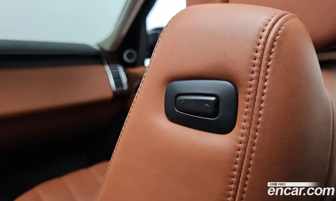 Land Rover Range Rover 2017 4.4 автомат (гидро), фото 31