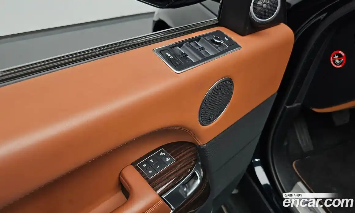 Land Rover Range Rover 2017 4.4 автомат (гидро), фото 39