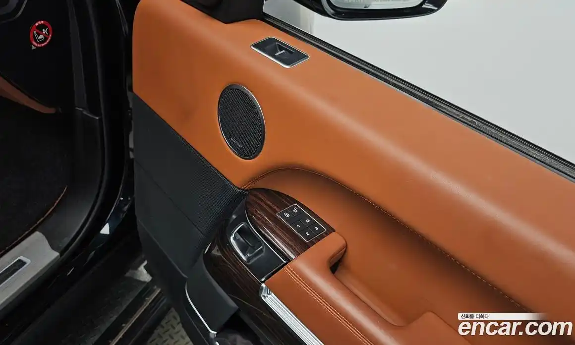 Land Rover Range Rover 2017 4.4 автомат (гидро), фото 43