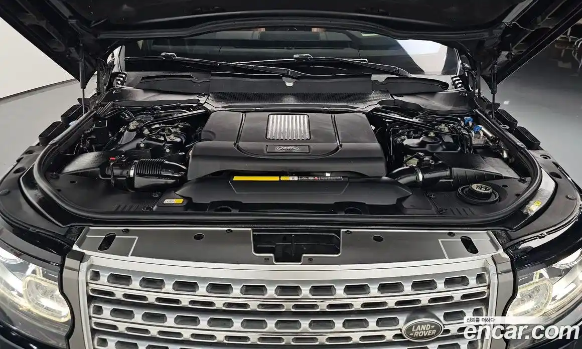 Land Rover Range Rover 2017 4.4 автомат (гидро), фото 5
