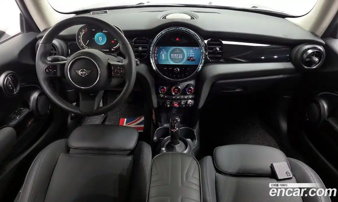 Mini Cooper 2023 1.5 автомат (гидро), фото 7