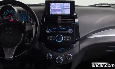 Chevrolet Spark 2012 1.0 автомат (гидро), миниатюра 12