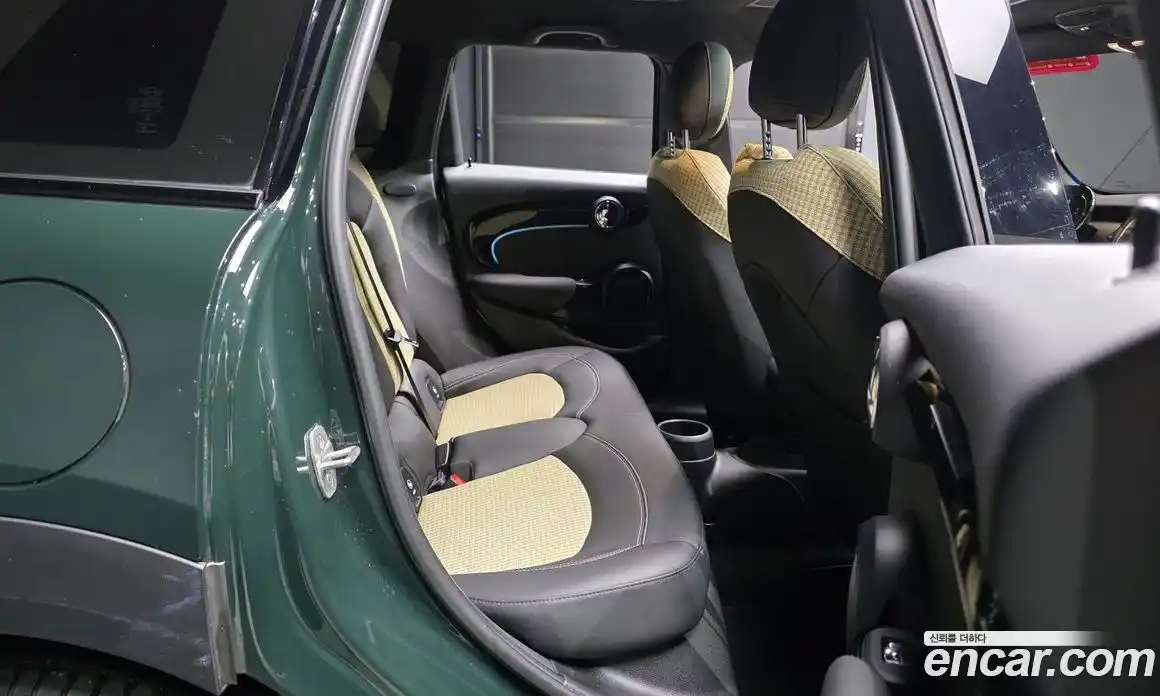 Mini Cooper 2022 2.0 автомат (гидро), фото 17