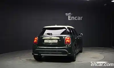Mini Cooper 2022 2.0 автомат (гидро), миниатюра 3