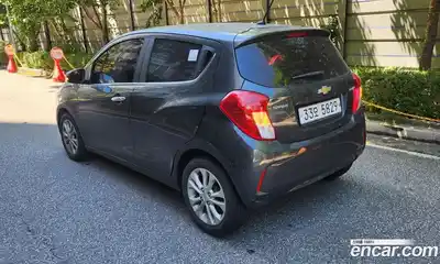 Chevrolet Spark 2019 1.0 автомат (вариатор), миниатюра 3
