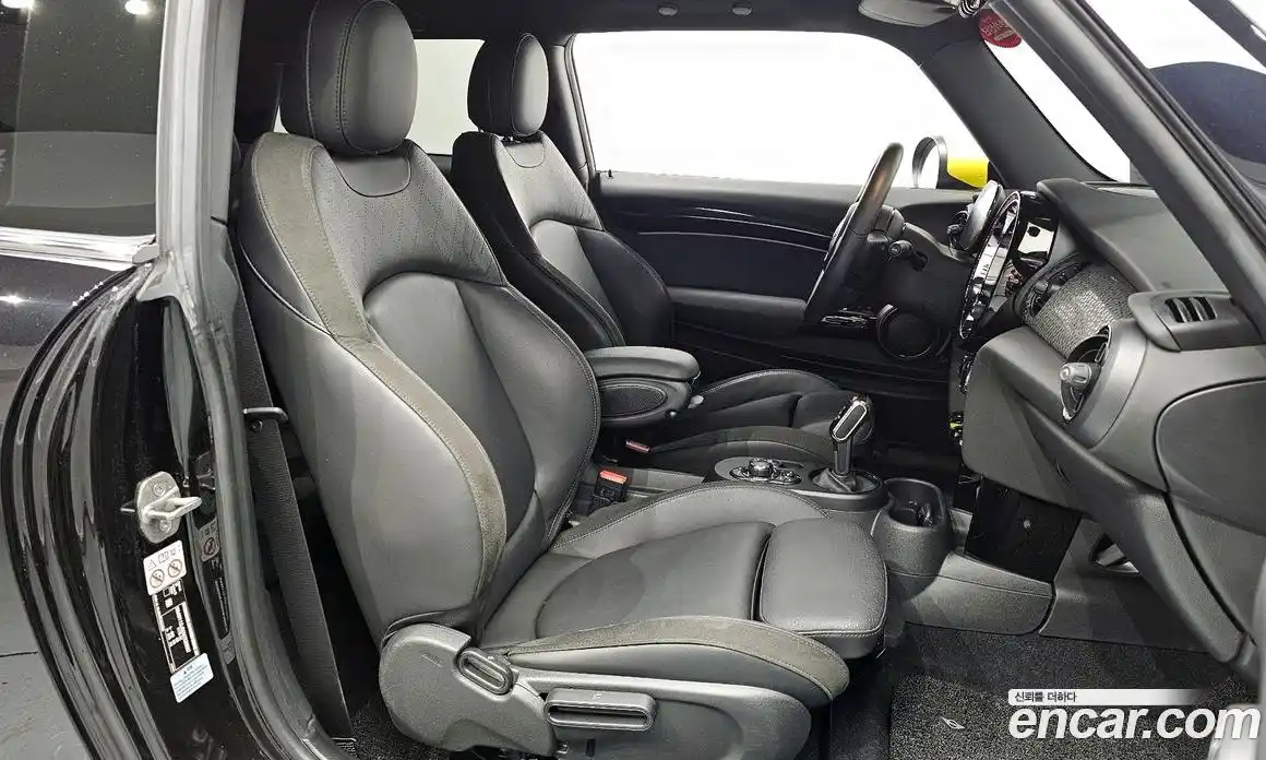 Mini Cooper 2022 автомат (гидро), фото 17