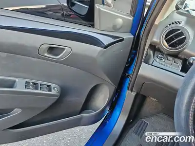 Chevrolet Spark 2011 1.0 автомат (гидро), миниатюра 12