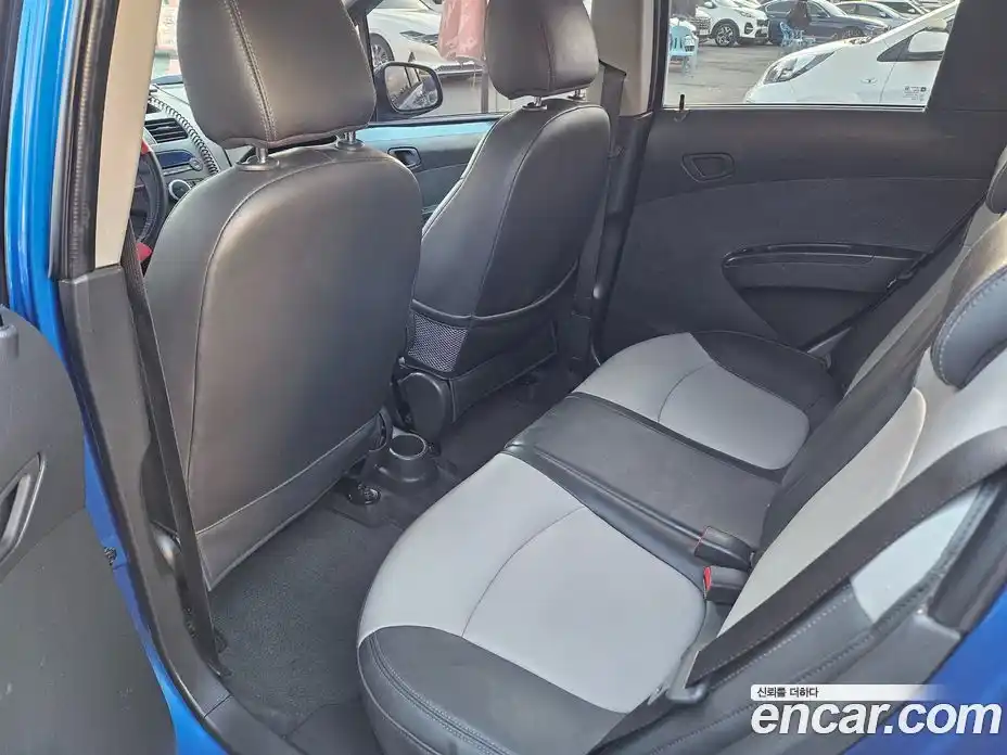 Chevrolet Spark 2011 1.0 автомат (гидро), фото 7