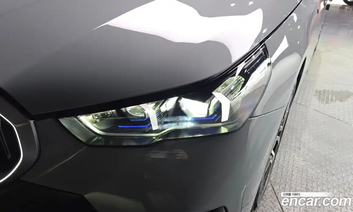 BMW 5 серия 2025 2.0 автомат (гидро), фото 7