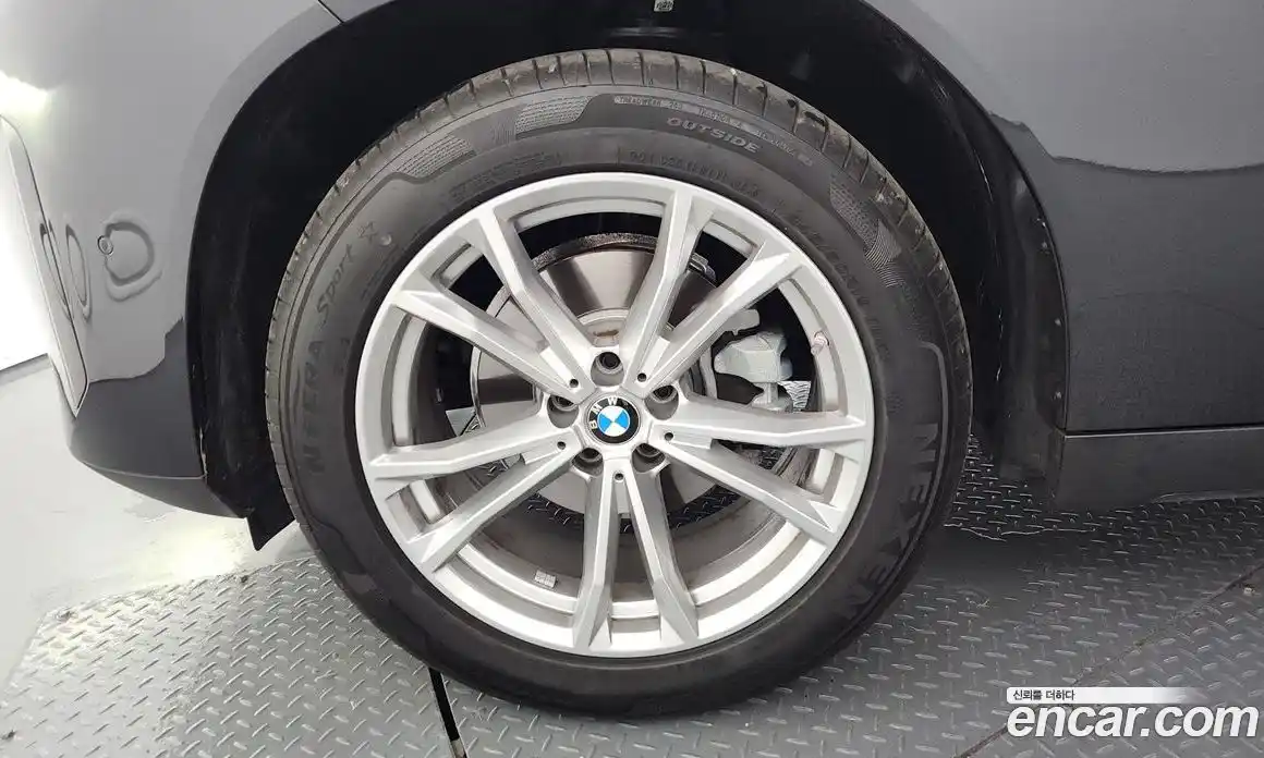 BMW X3 2025 2.0 автомат (гидро), фото 5