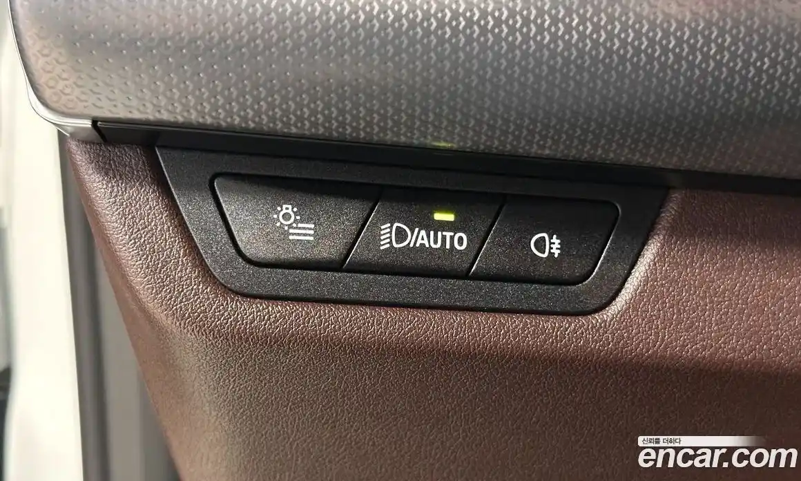 BMW X1 2025 2.0 автомат (гидро), фото 14