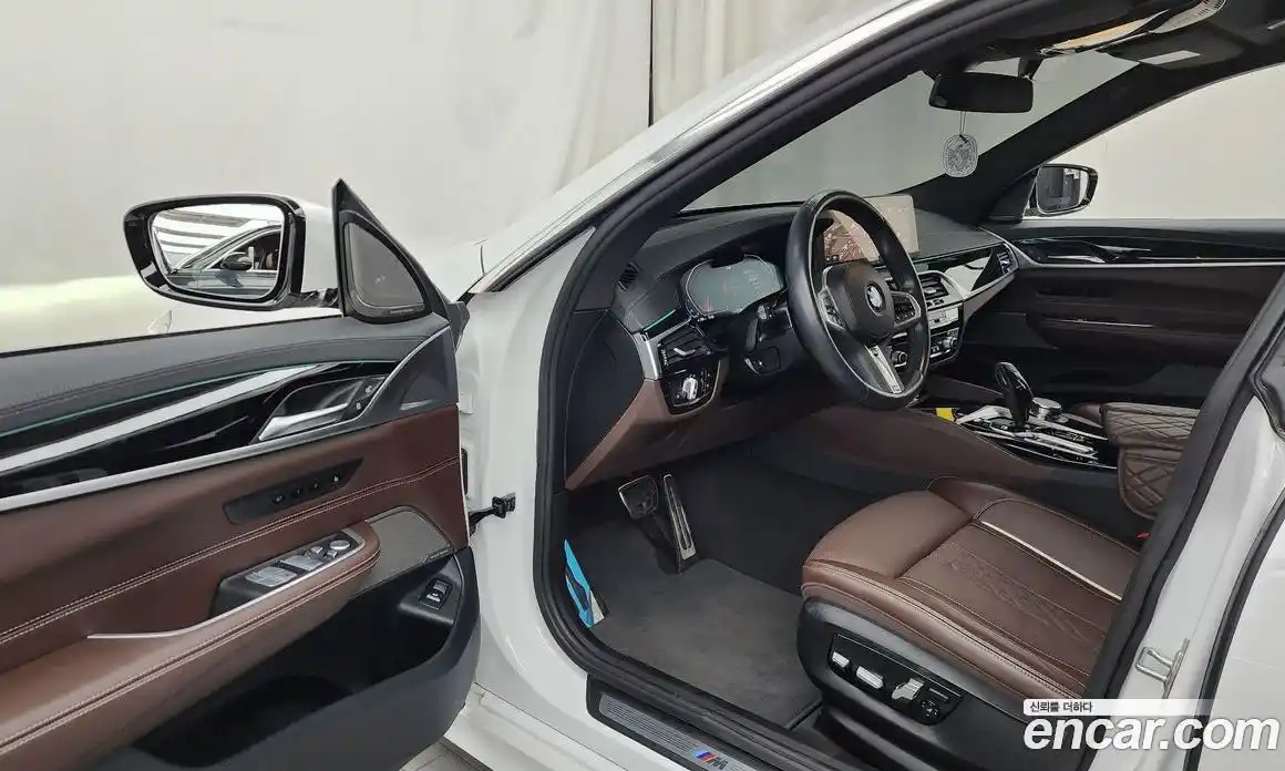 BMW 6 серия 2023 3.0 автомат (гидро), фото 13