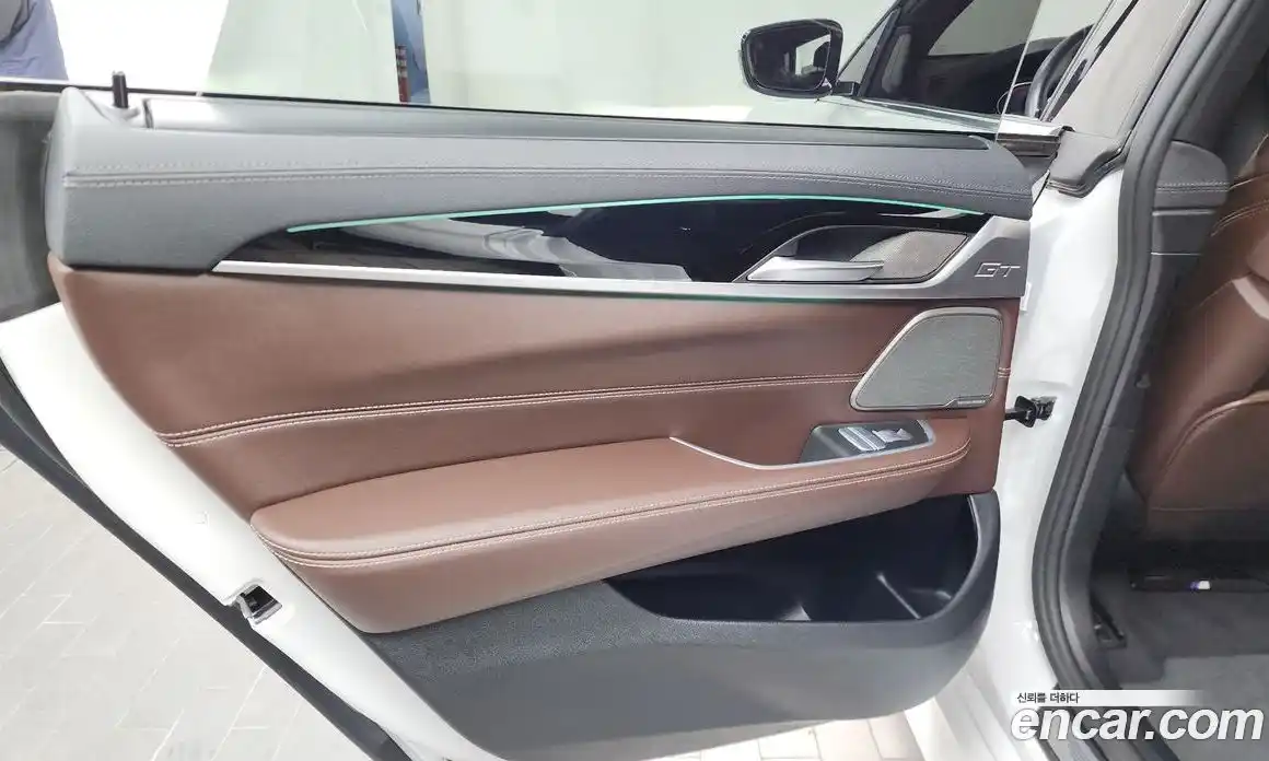 BMW 6 серия 2023 3.0 автомат (гидро), фото 15