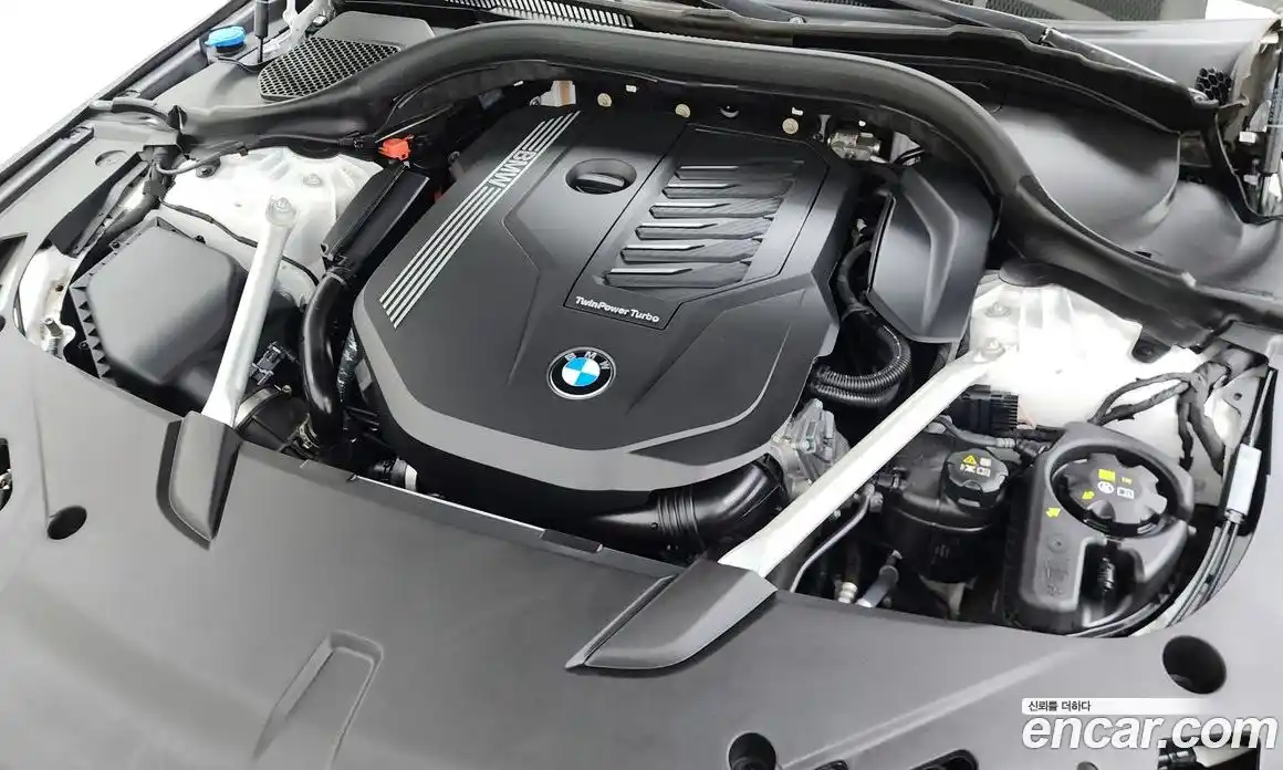 BMW 6 серия 2023 3.0 автомат (гидро), фото 6