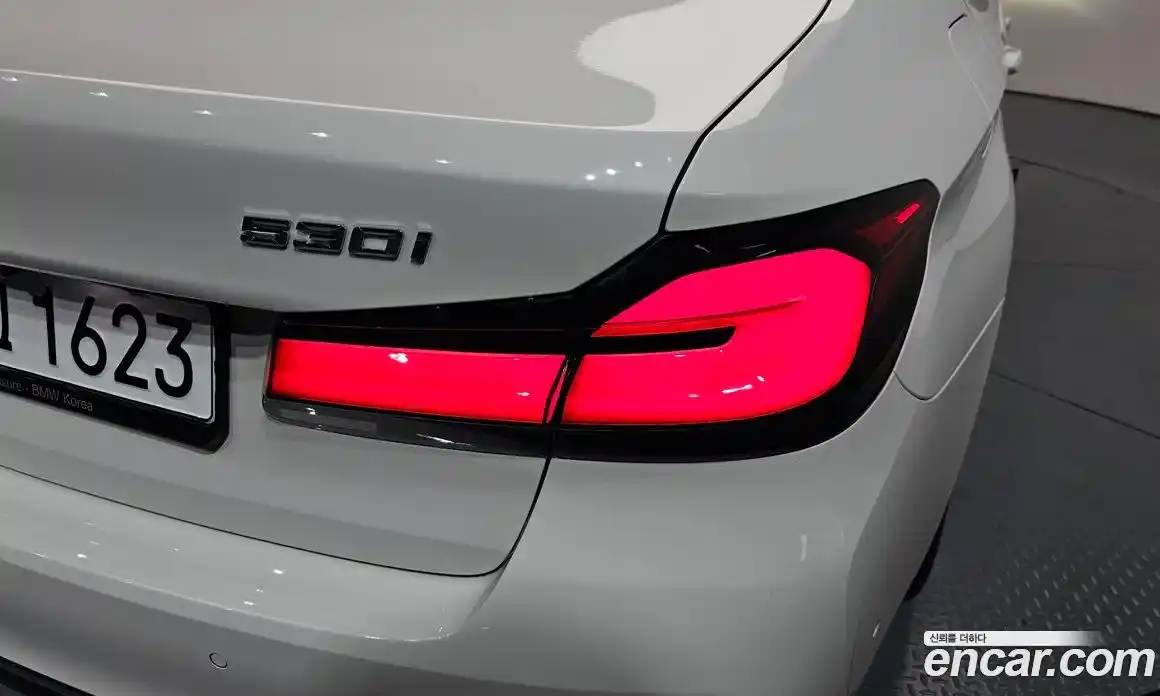 BMW 5 серия 2023 2.0 автомат (гидро), фото 8