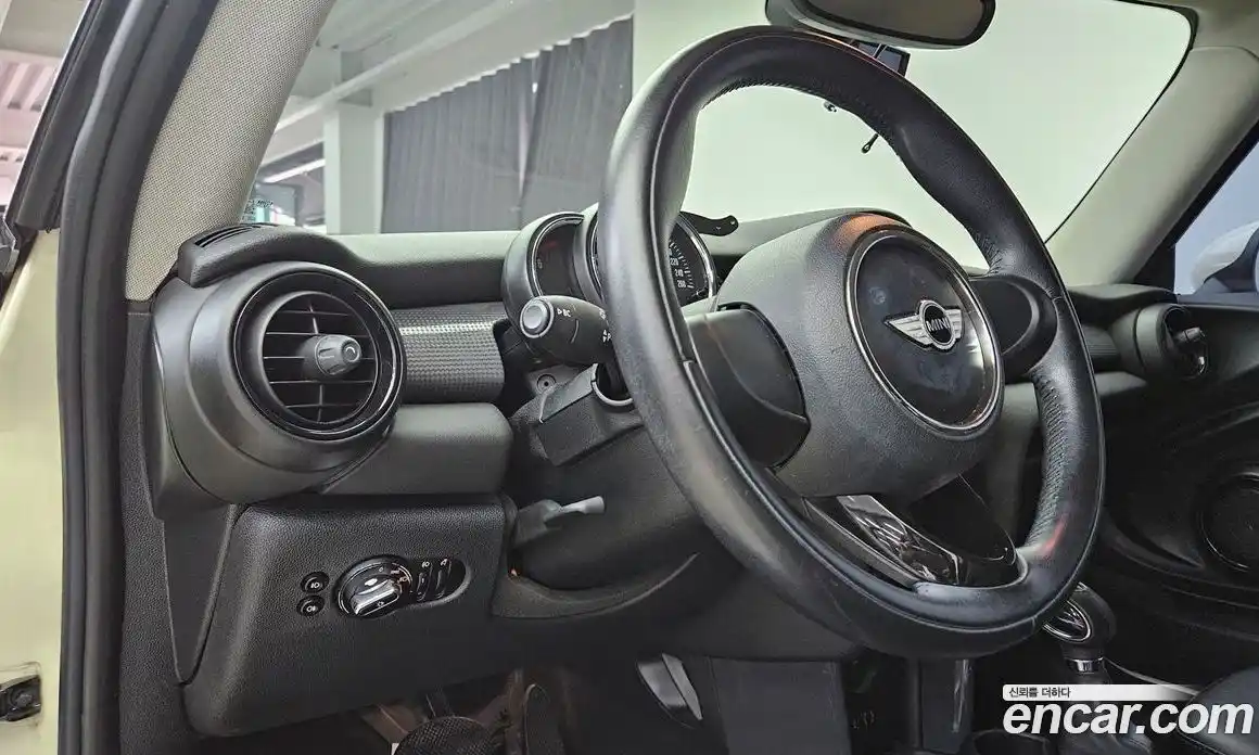 Mini Cooper 2014 1.5 автомат (гидро), фото 15