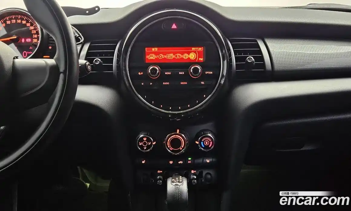 Mini Cooper 2014 1.5 автомат (гидро), фото 16