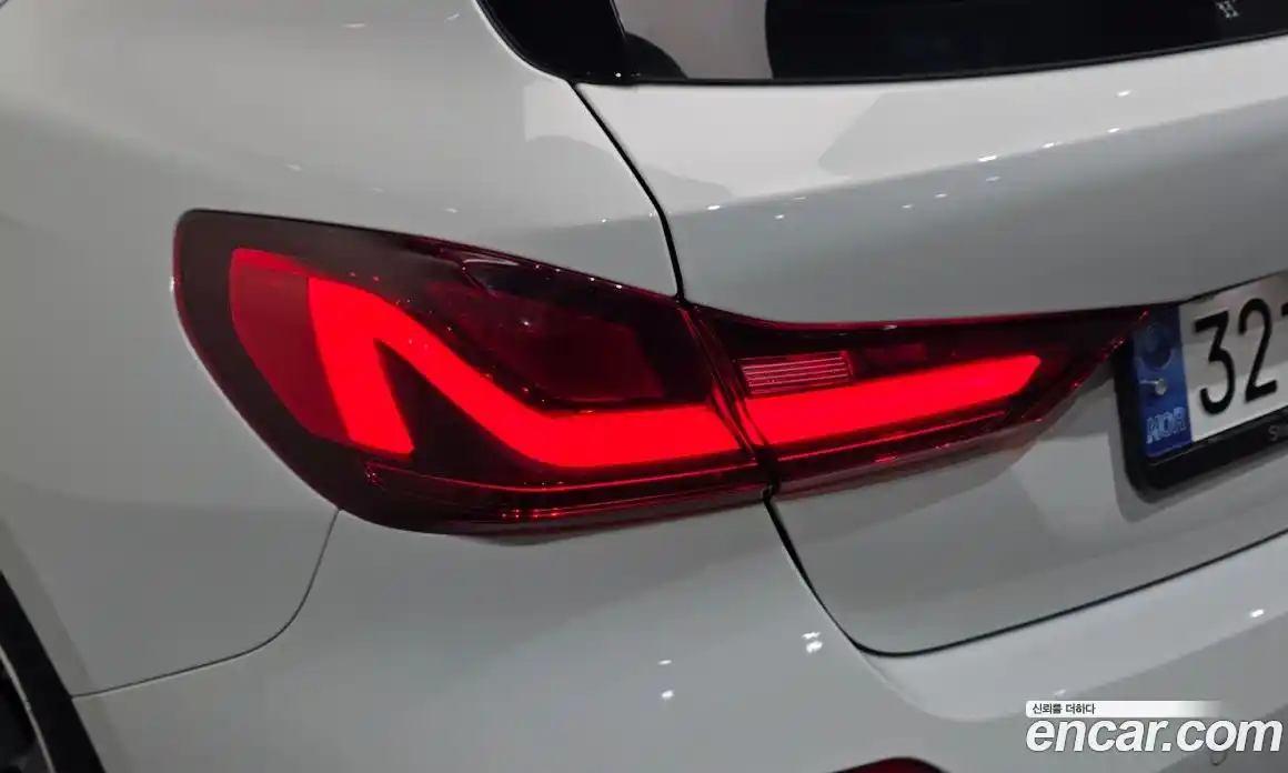 BMW 1 серия 2022 2.0 автомат (гидро), фото 9