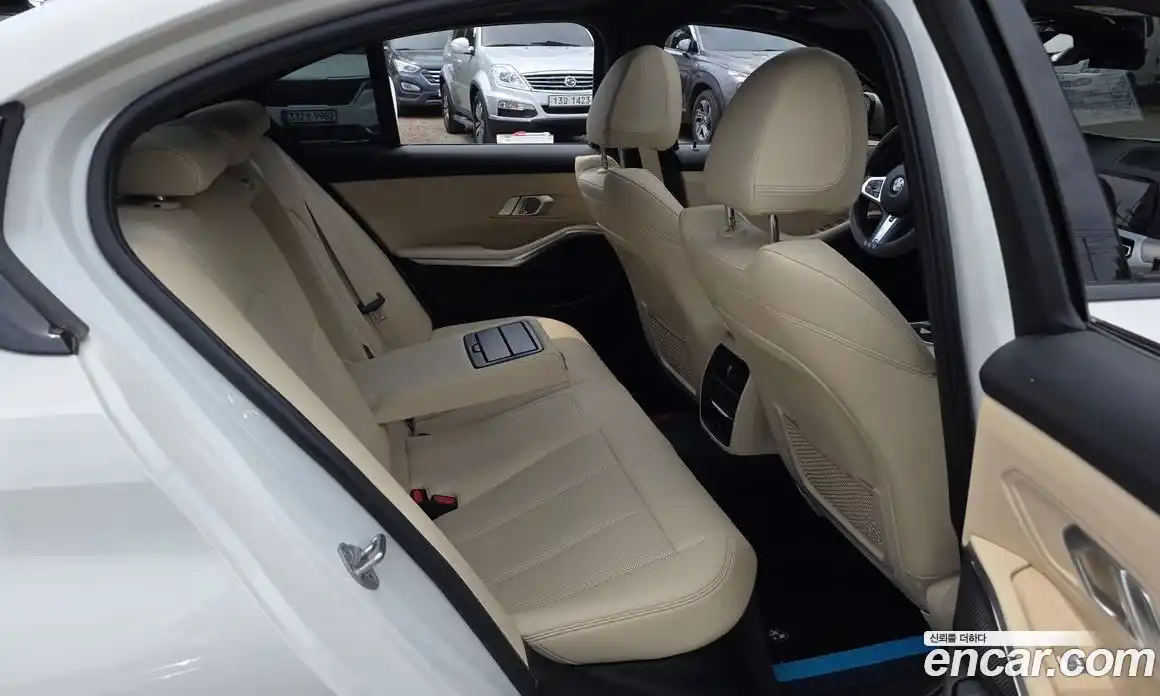 BMW 3 серия 2022 2.0 автомат (гидро), фото 16