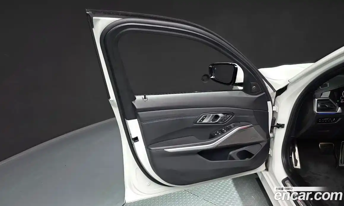 BMW 3 серия 2020 2.0 автомат (гидро), фото 14