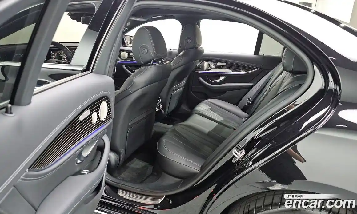 Mercedes-Benz E-Class 2023 3.0 автомат (гидро), фото 25