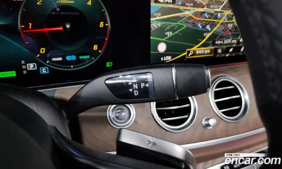 Mercedes-Benz E-Class 2023 1.9 автомат (гидро), фото 12