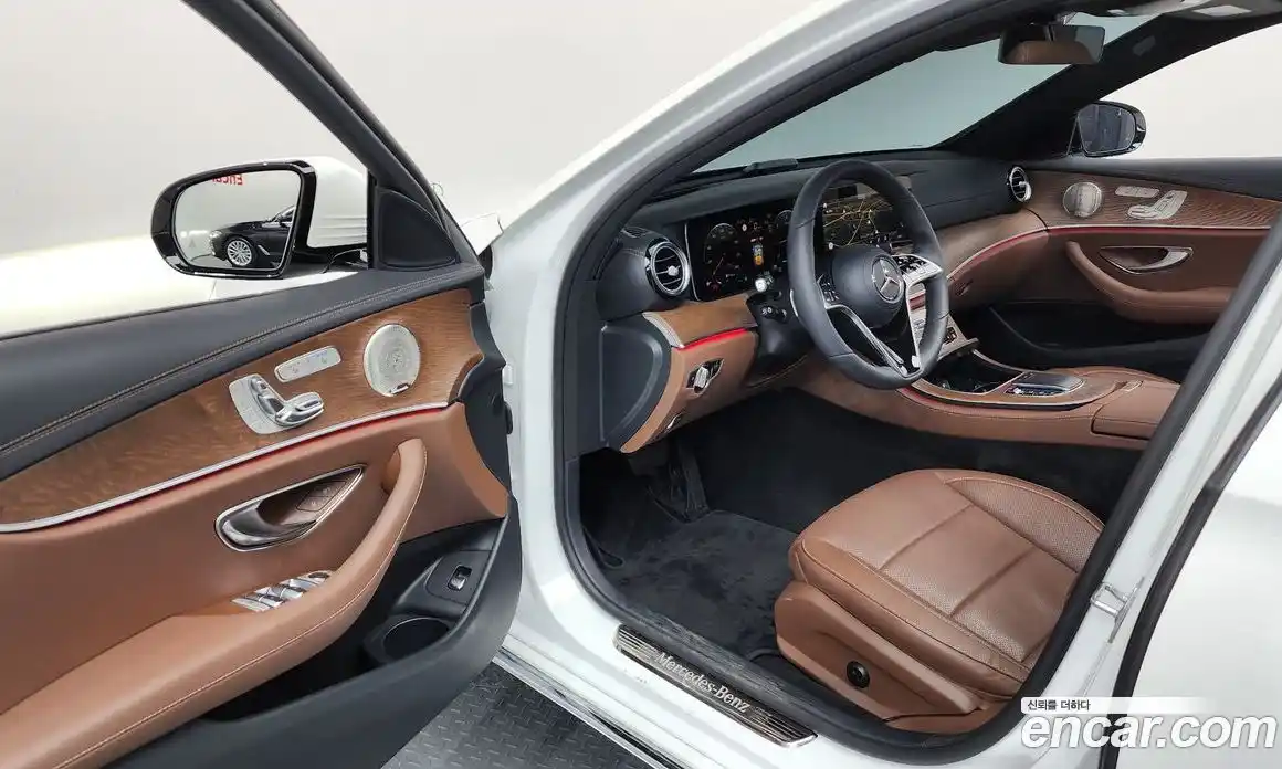 Mercedes-Benz E-Class 2023 1.9 автомат (гидро), фото 13