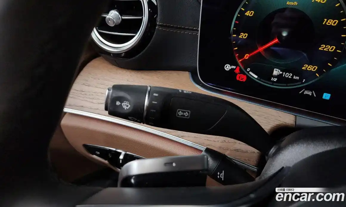Mercedes-Benz E-Class 2023 1.9 автомат (гидро), фото 29