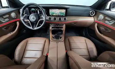 Mercedes-Benz E-Class 2023 1.9 автомат (гидро), миниатюра 10
