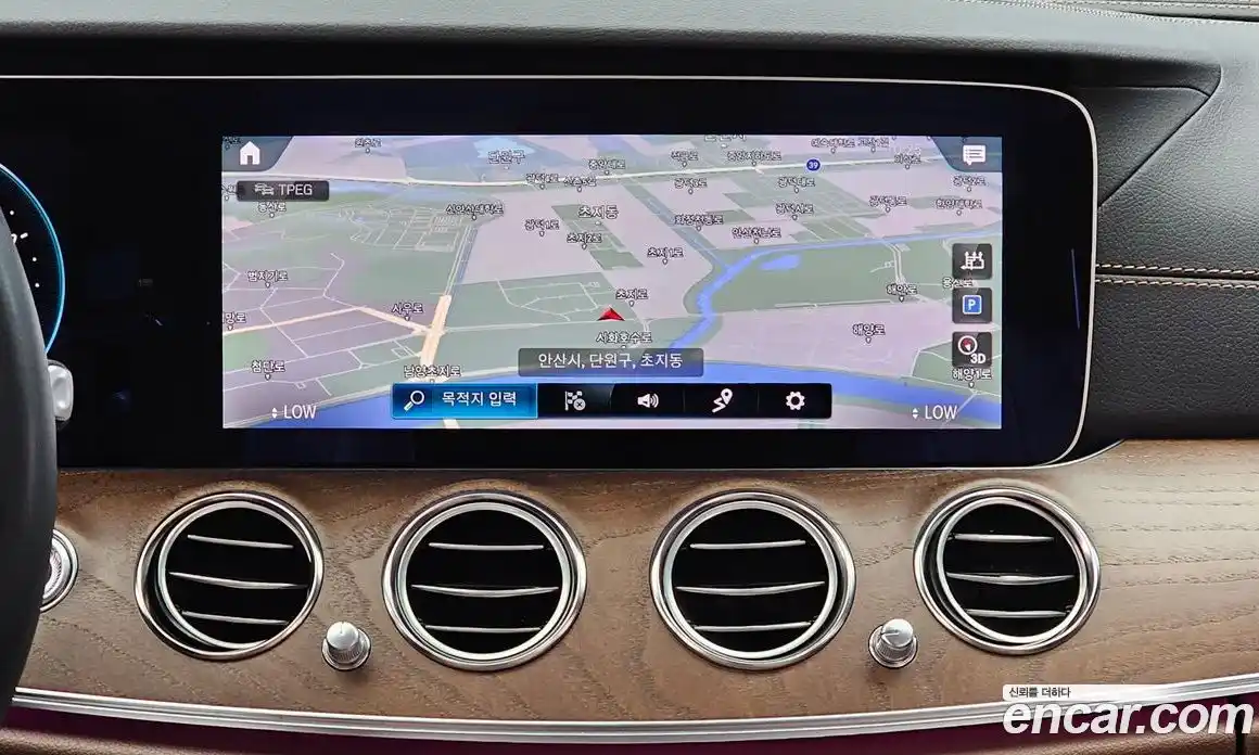 Mercedes-Benz E-Class 2023 2.0 автомат (гидро), фото 19