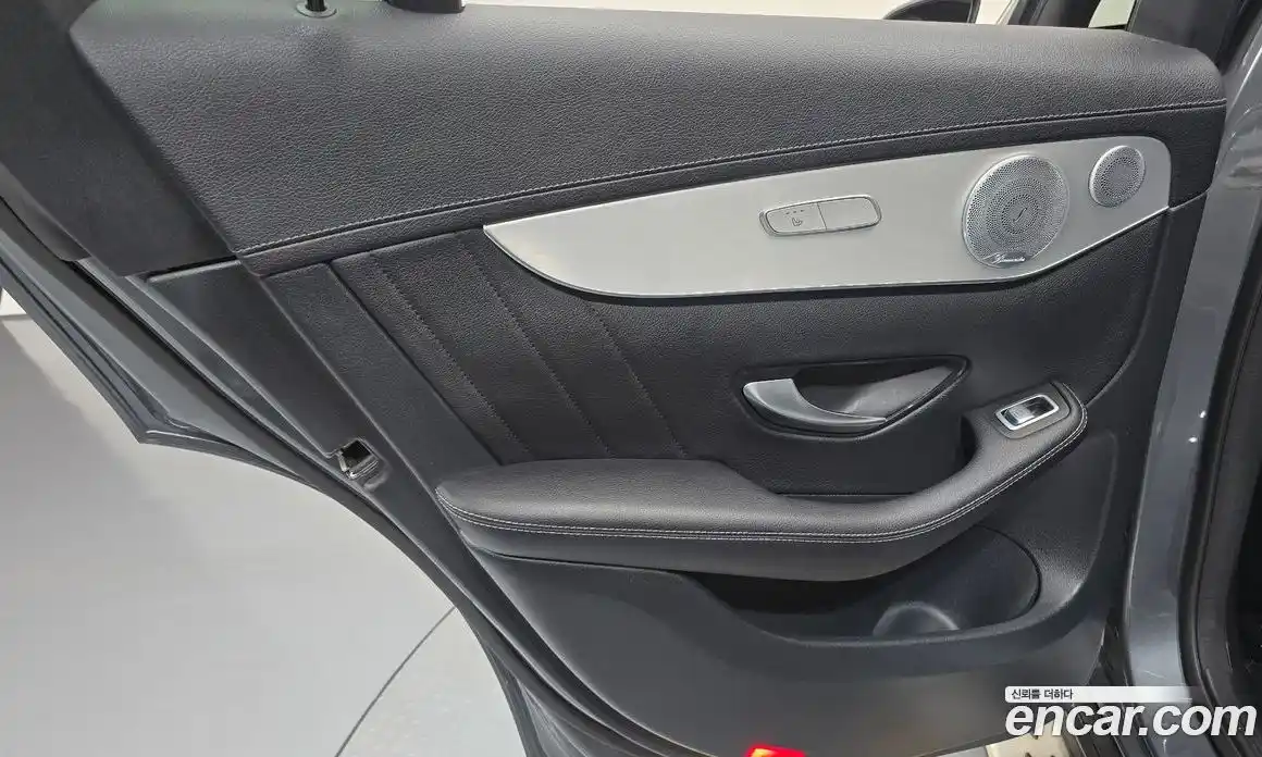 Mercedes-Benz GLC-Class 2019 2.0 гидро, фото 15 Mercedes-Benz GLC-Class 2019 2.0 гидро, фото 15