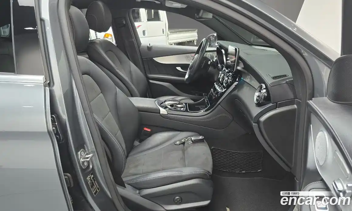 Mercedes-Benz GLC-Class 2019 2.0 гидро, фото 17 Mercedes-Benz GLC-Class 2019 2.0 гидро, фото 17