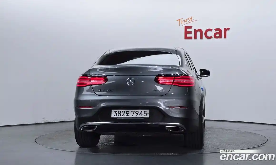 Mercedes-Benz GLC-Class 2019 2.0 гидро, фото 4 Mercedes-Benz GLC-Class 2019 2.0 гидро, фото 4