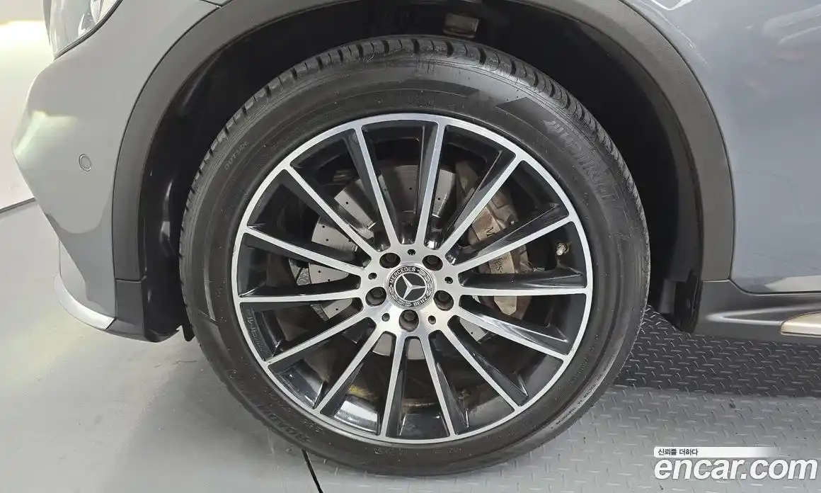 Mercedes-Benz GLC-Class 2019 2.0 гидро, фото 5 Mercedes-Benz GLC-Class 2019 2.0 гидро, фото 5