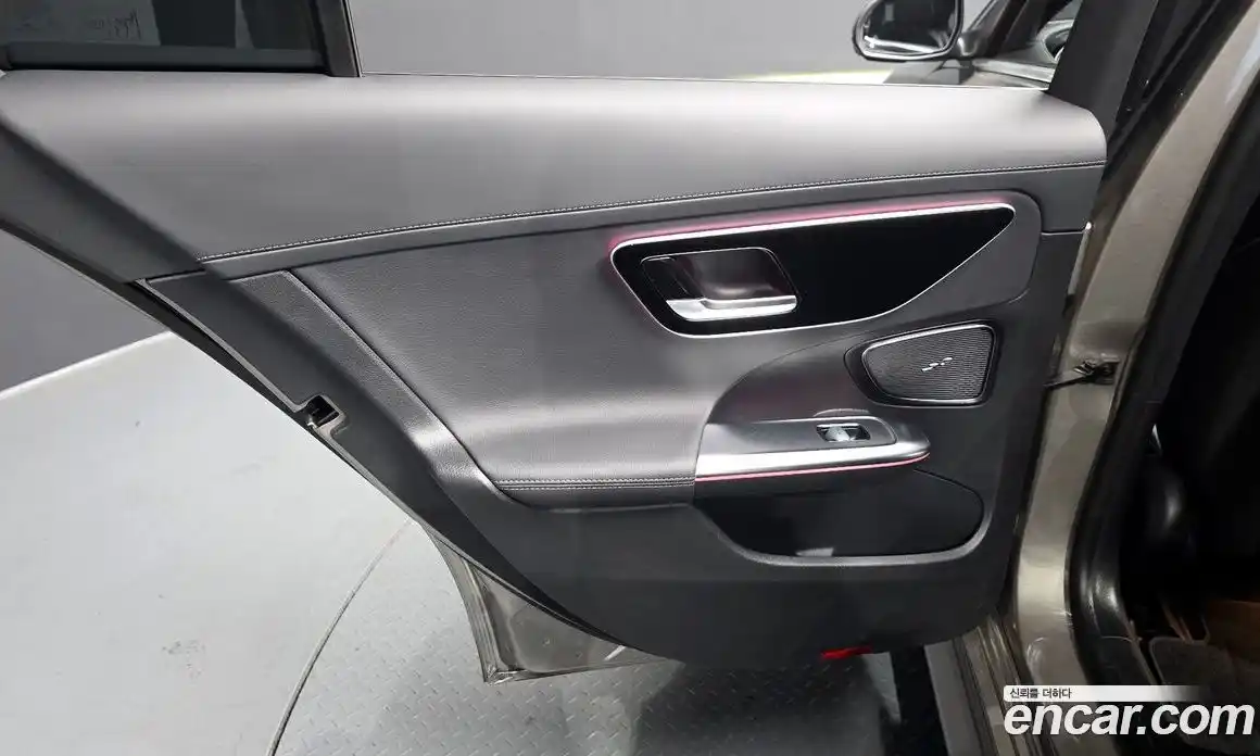 Mercedes-Benz C-Class 2022 2.0 гидро, фото 15 Mercedes-Benz C-Class 2022 2.0 гидро, фото 15