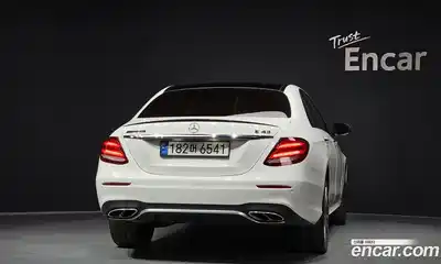 Mercedes-Benz E-Class 2017 3.0 автомат (гидро), миниатюра 4