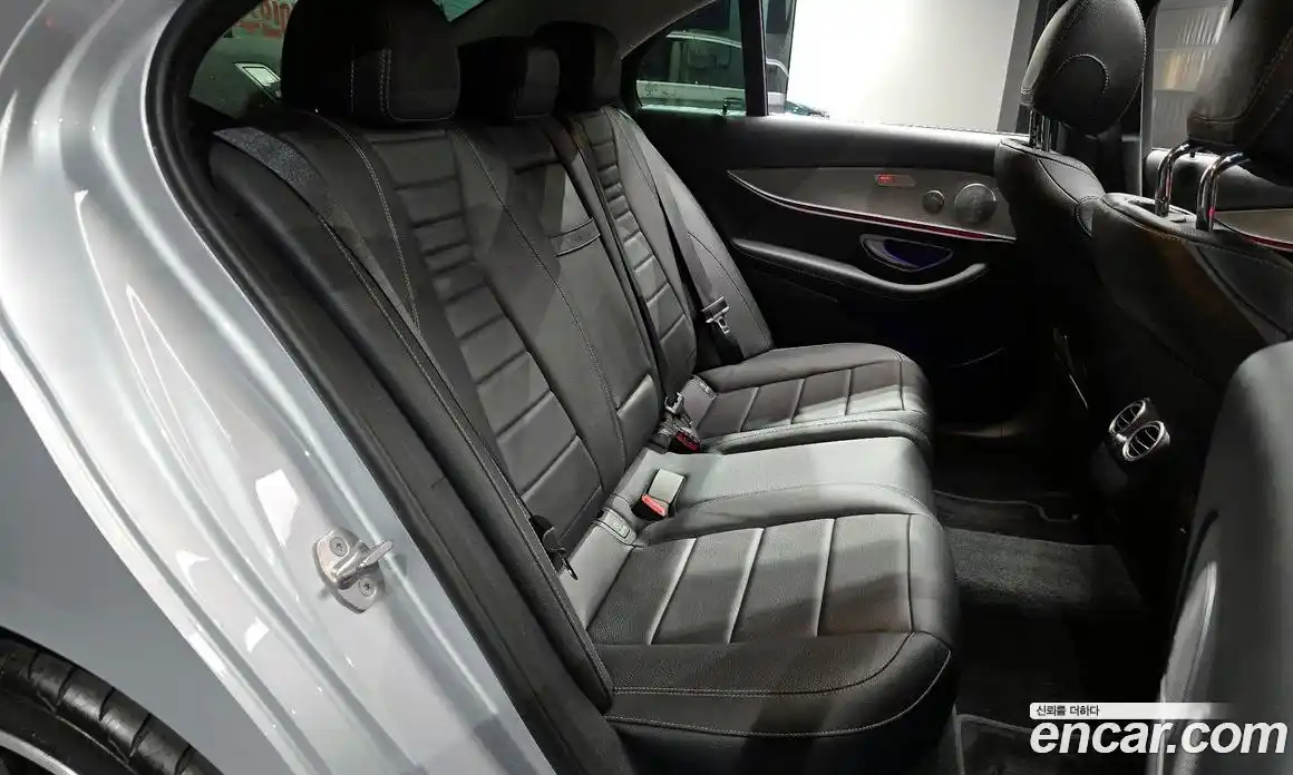 Mercedes-Benz E-Class 2018 2.0 автомат (гидро), фото 17