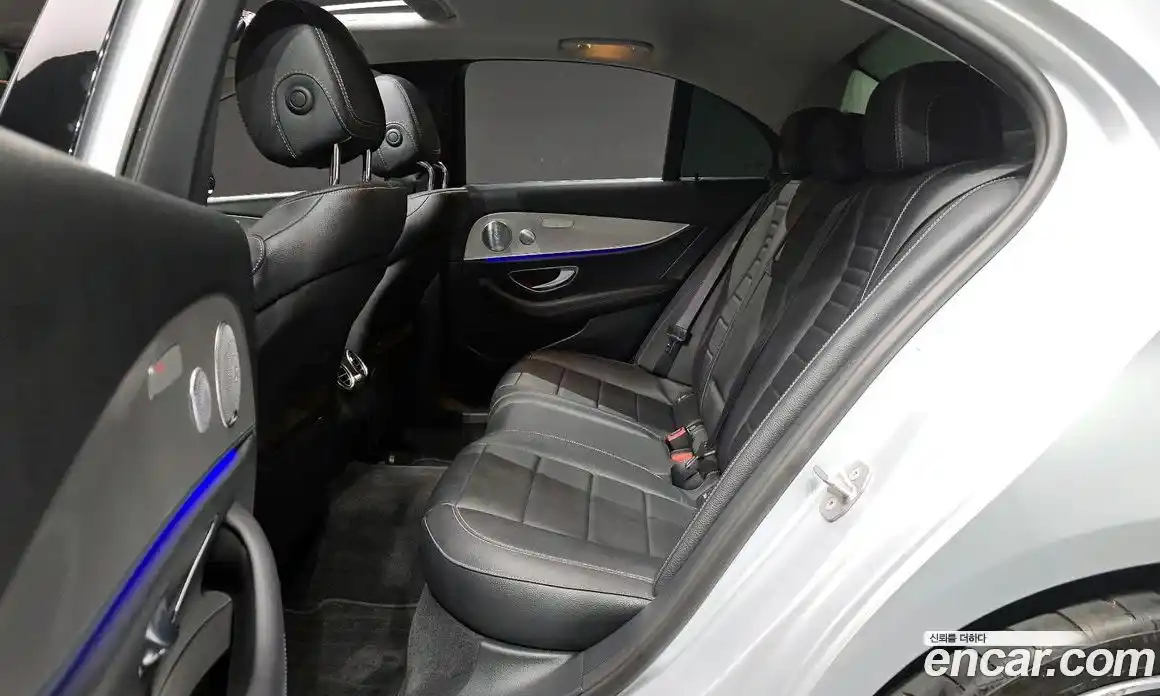 Mercedes-Benz E-Class 2018 2.0 автомат (гидро), фото 18