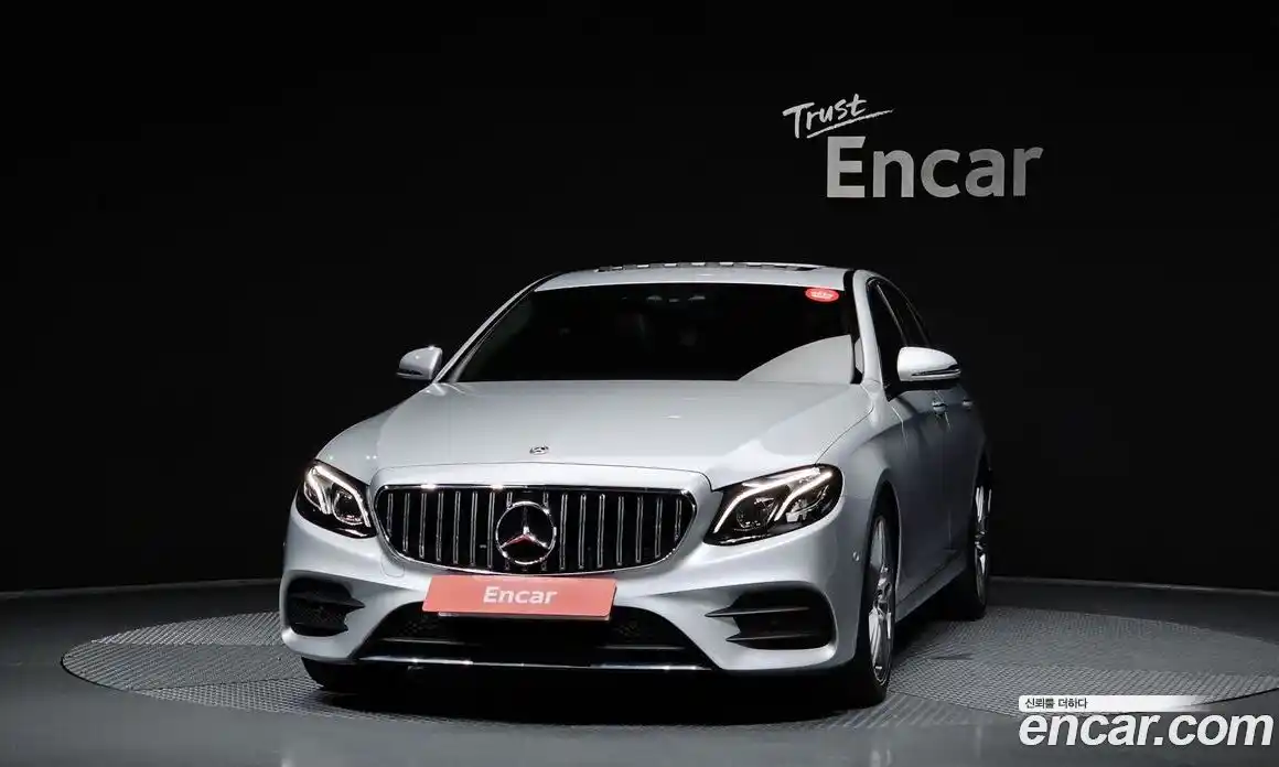 Mercedes-Benz E-Class 2018 2.0 автомат (гидро), фото 3