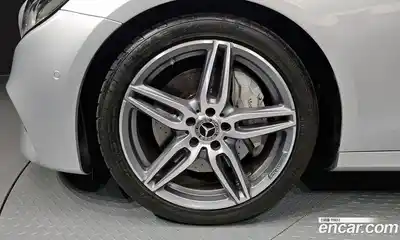 Mercedes-Benz E-Class 2018 2.0 автомат (гидро), миниатюра 5