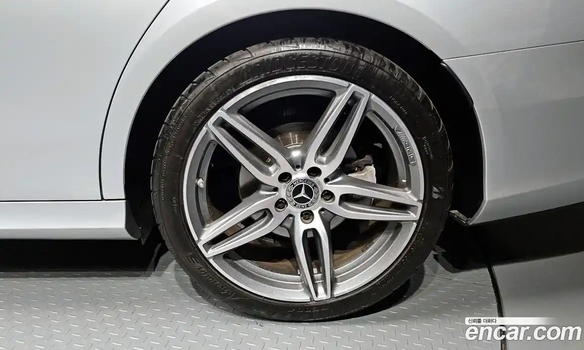 Mercedes-Benz E-Class 2018 2.0 автомат (гидро), фото 7